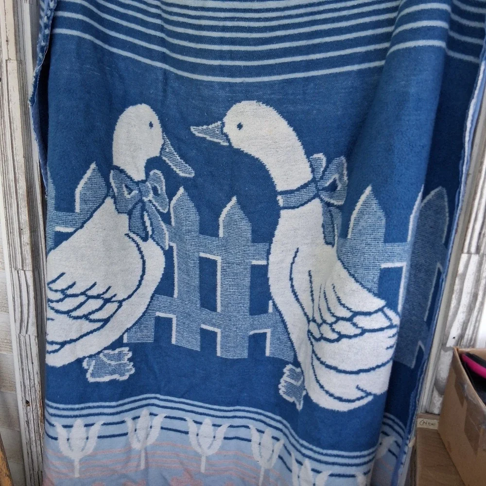 Vintage 80s‎ 90s Mora Goose Geese Soft Blanket Country Blue Dusty Rose Tulips...